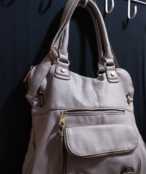 Steve Madden Handbags - Steve Madden Gray Large Shoulder Hand Bag